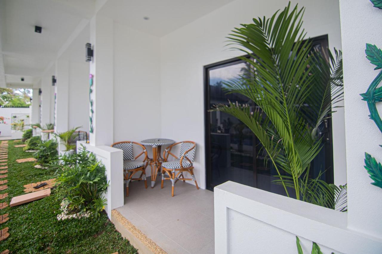 Thistle Inn Panglao Exterior foto